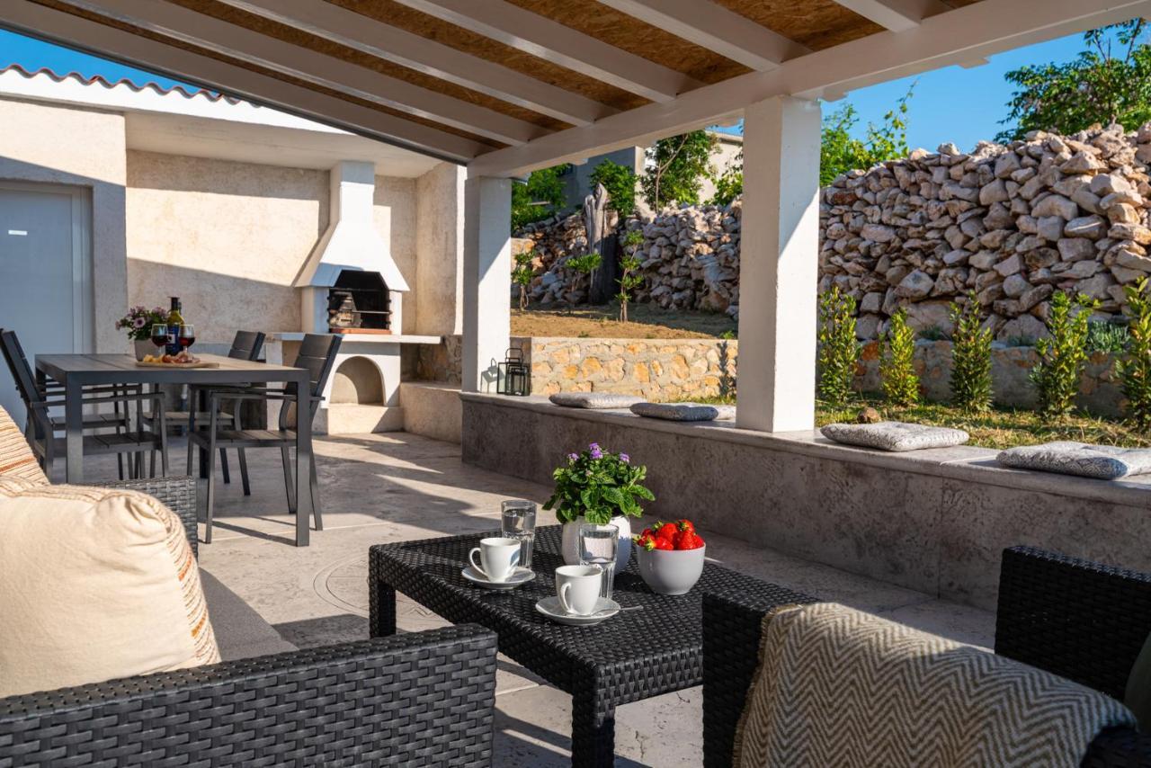 Holiday House Ventum Razanac Ngoại thất bức ảnh