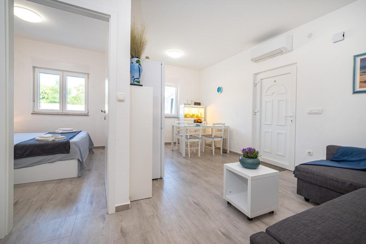Holiday House Ventum Razanac Ngoại thất bức ảnh