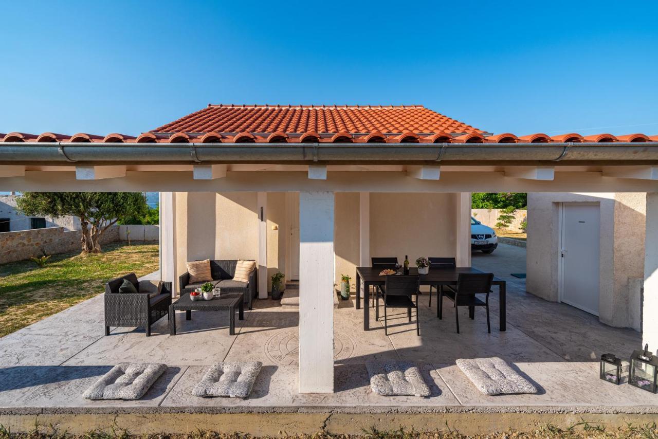 Holiday House Ventum Razanac Ngoại thất bức ảnh