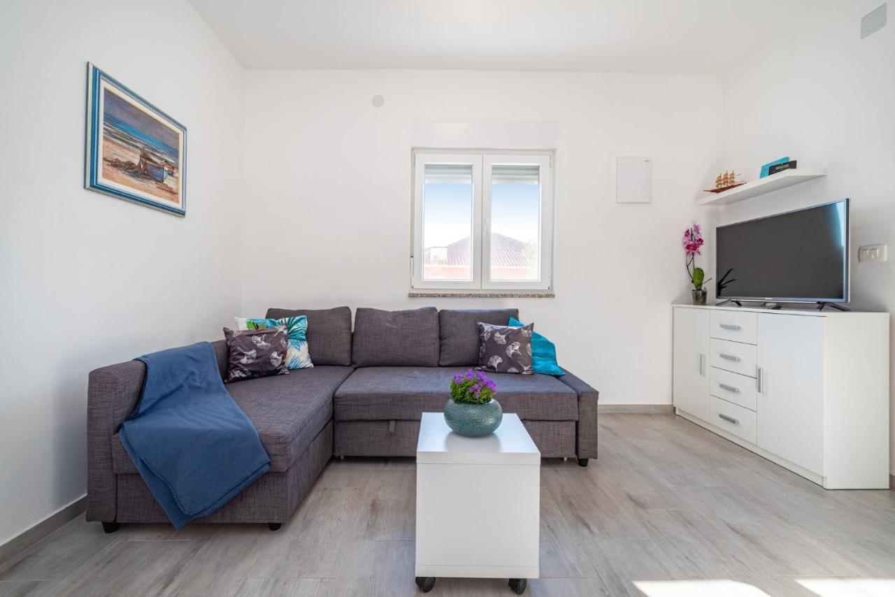 Holiday House Ventum Razanac Ngoại thất bức ảnh