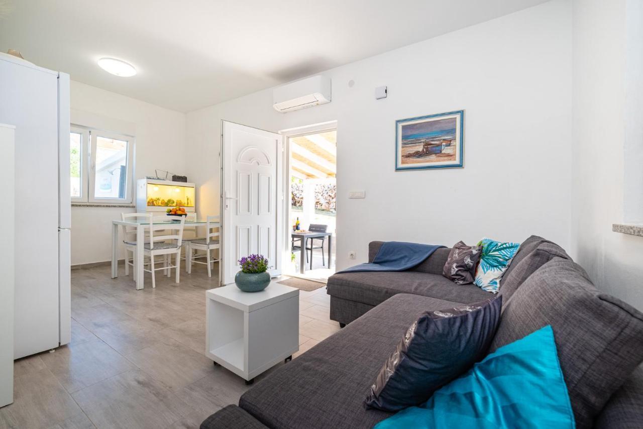 Holiday House Ventum Razanac Ngoại thất bức ảnh