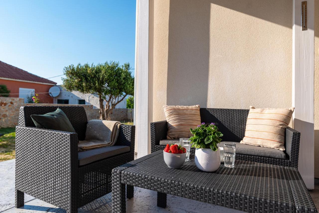 Holiday House Ventum Razanac Ngoại thất bức ảnh