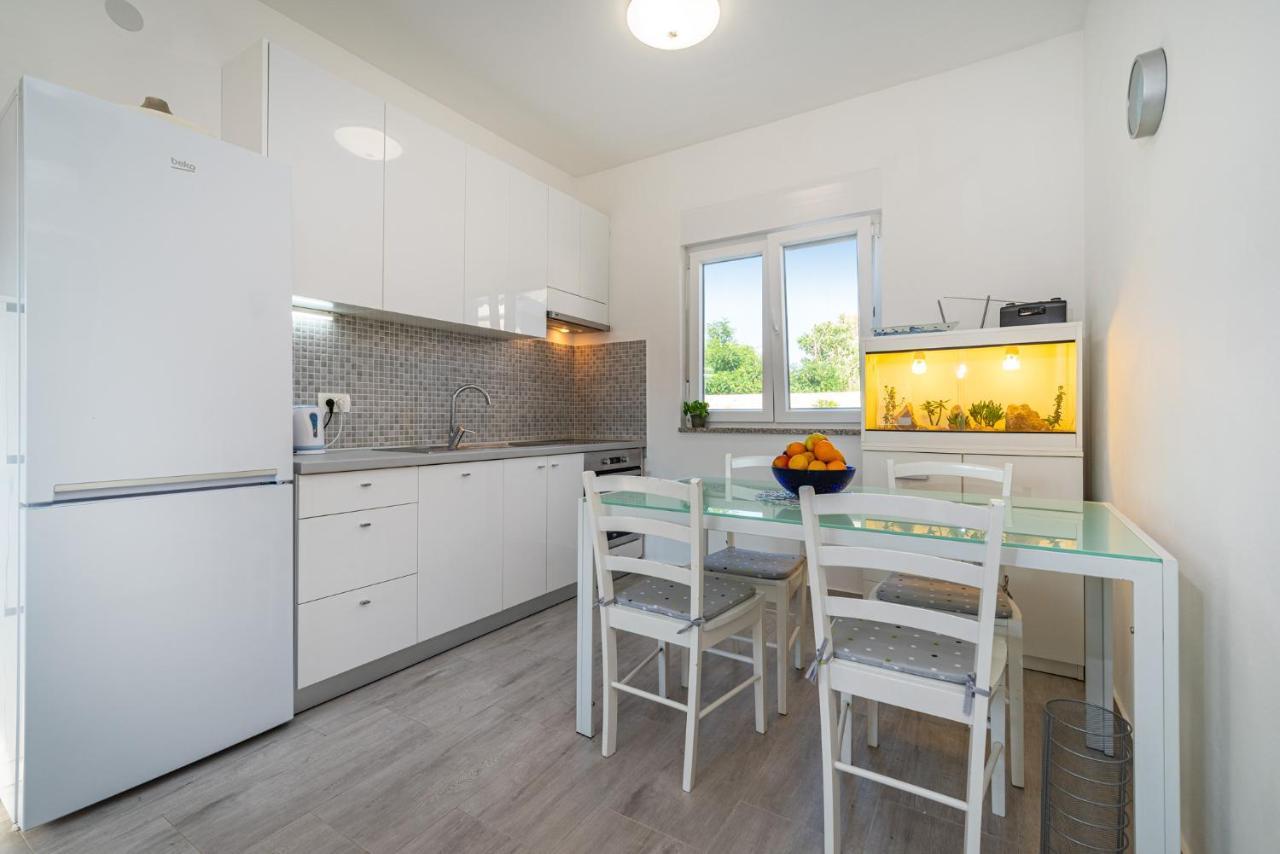 Holiday House Ventum Razanac Ngoại thất bức ảnh
